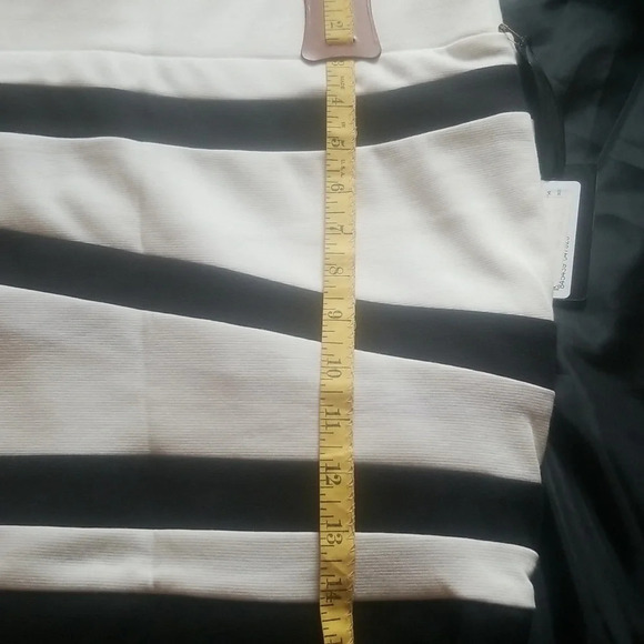 Sloosh Womens Skirt NWT - Picture 5 of 6